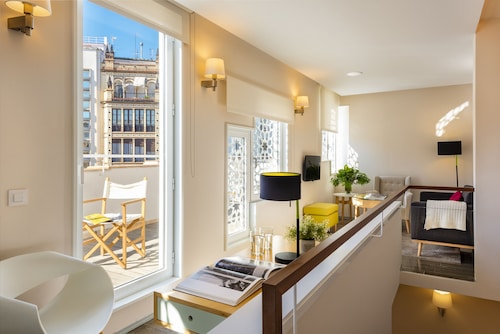 Torre Homenaje Historical Suites