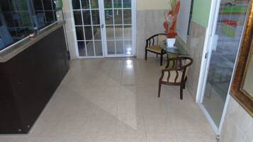 Khu tiếp khách ở sảnh