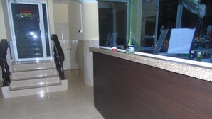 Reception - Hotel Residencial Mexico (Panama City)