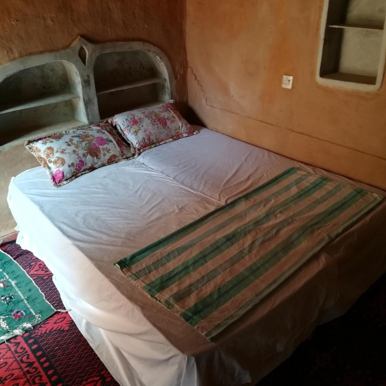 In-room safe, free WiFi, bed sheets