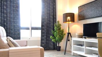 City Apartment, 1 Bedroom, Non Smoking | Living room
