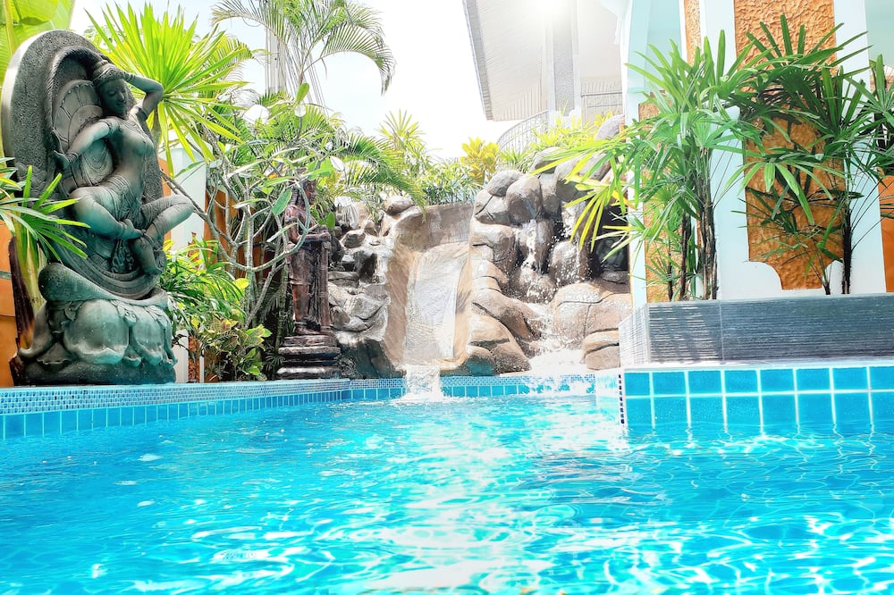 JOOPLAND Luxury Pool Villa Pattaya Walking Street