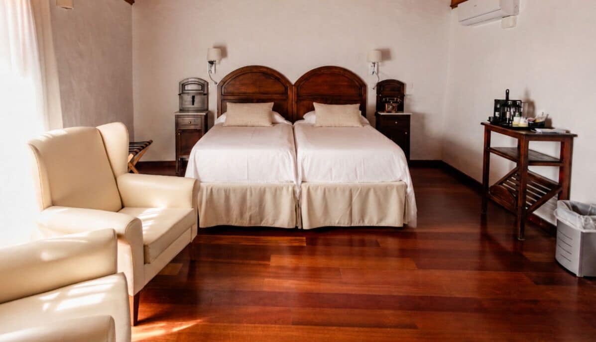 Superior Twin Room | Free WiFi, bed sheets