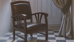 Suite Grand, no fumadores | Minibar, caja fuerte, escritorio y tabla de planchar con plancha