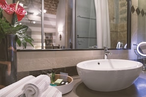 Suite, non-fumeur | Salle de bain