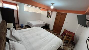 Quadruple Room | 1 bedroom, desk, iron/ironing board, free WiFi