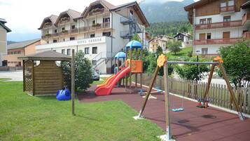 Children's play area - outdoor