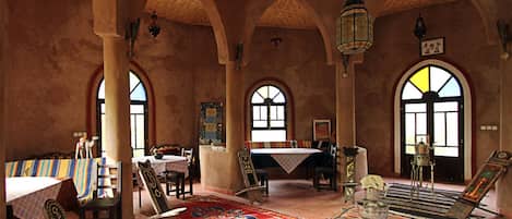 Breakfast, lunch, dinner served; Moroccan cuisine