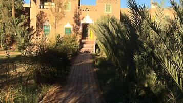 Entrada de la propiedad