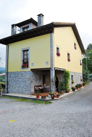 Property entrance - Balcon Picos de Europa (Cangas de Onis)