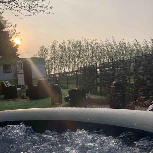 Glamping With Llamas