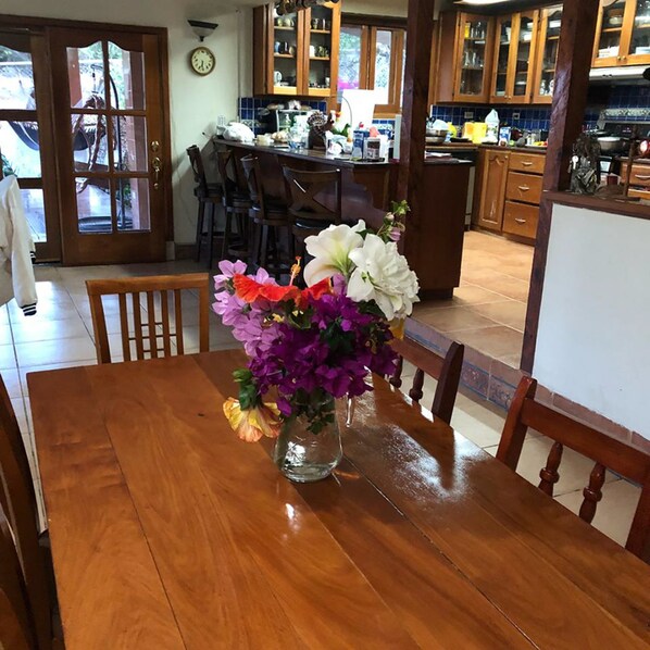 Daily cooked-to-order breakfast for a fee - Hostal Casa Pedro (Los Naranjos)