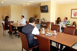 Petit déjeuner buffet compris tous les jours