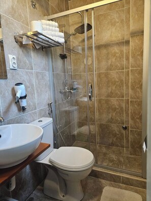 Chambre Supérieure avec lits jumeaux (3) | Salle de bain