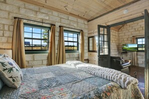 1 bedroom, individually decorated, individually furnished - TimberRose B&B (Fredericksburg)