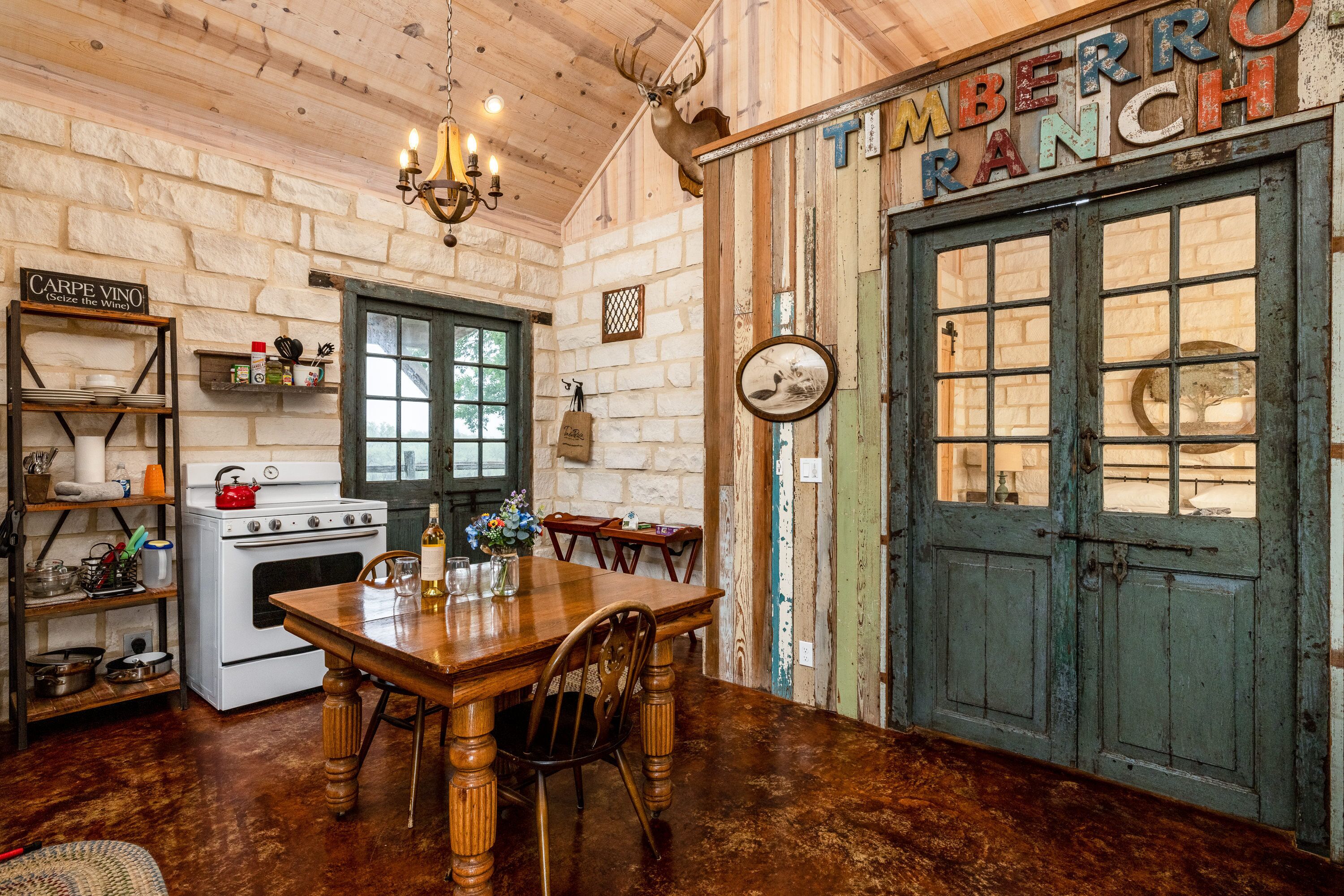 The Grapetown Gasthaus | Private kitchen | Full-sized fridge, microwave, oven, coffee/tea maker