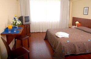 Room - Imperio Suites (Santiago)