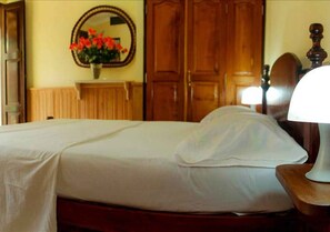 Elite Triple Room, Multiple Beds, Accessible, Non Smoking | 1 bedroom, down comforters, minibar, in-room safe