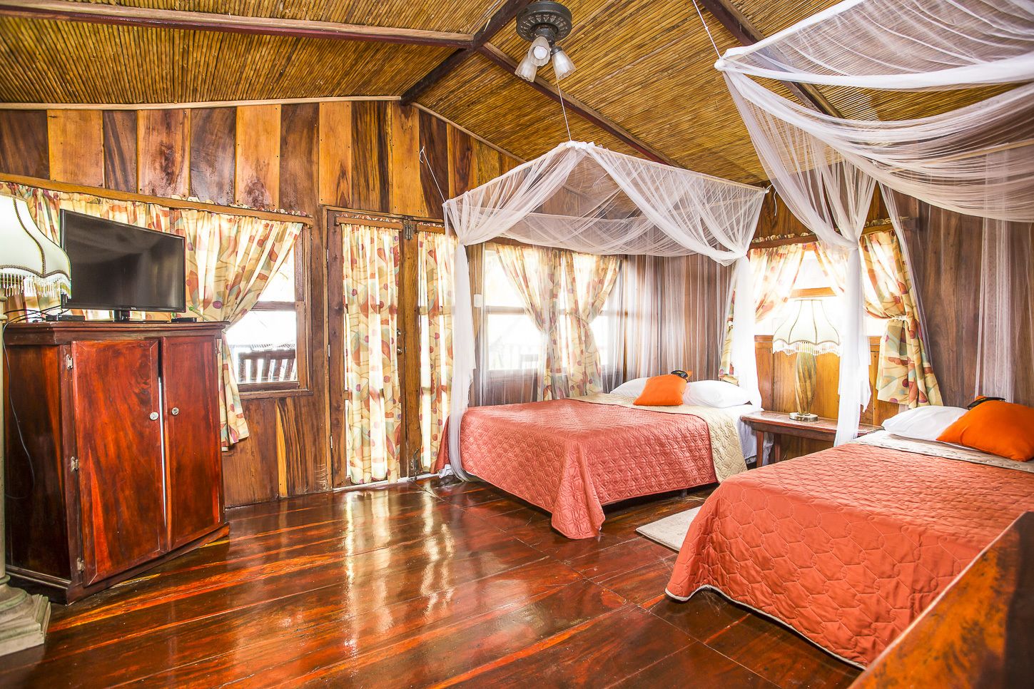 Premium Cabin, 2 Queen Beds, Non Smoking | In-room safe, bed sheets