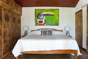 Comfort House, 2 Bedrooms, Private Pool, Ocean View | Interior detail - Casa Odi-SEA - Portasol Vacation Rentals (Savegre)