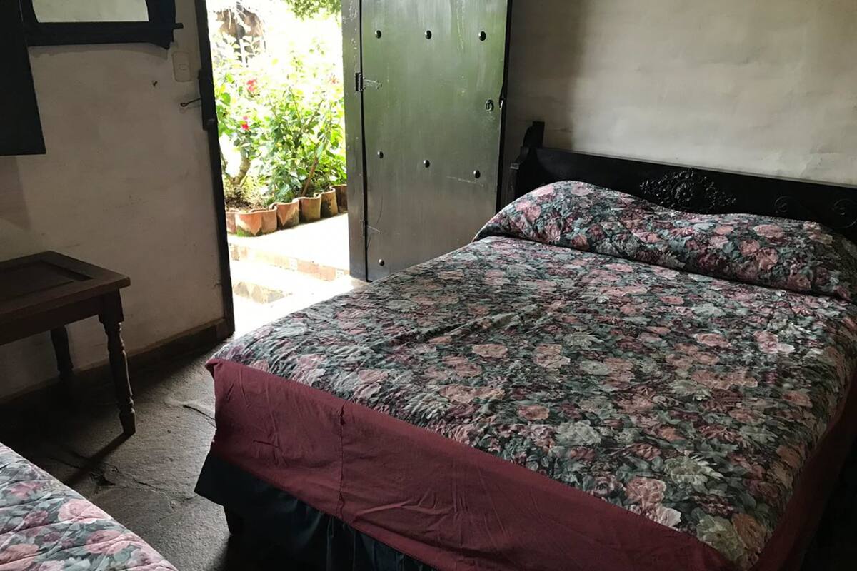 Family Suite, Multiple Beds, Non Smoking | WiFi (free), bed sheets