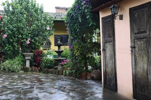 Property entrance - Hotel Villa Santo Domingo (Concepcion de Ataco)