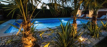 TOP LOCATED LUXURY HOUSE WITH SEA VIEW AND POOL , 300m FROM SEA