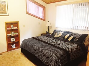 7 bedrooms, desk, iron/ironing board, free WiFi