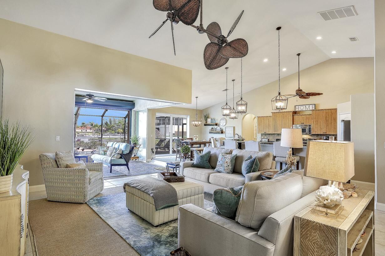Luxury Gulf Access Pool Home With Tiki Hut Close to Cape Harbor