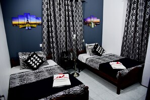 3 bedrooms, iron/ironing board, free WiFi, bed sheets