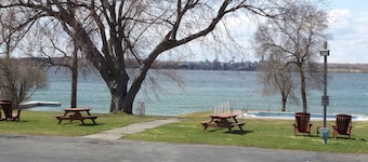 Windjammer Lodge