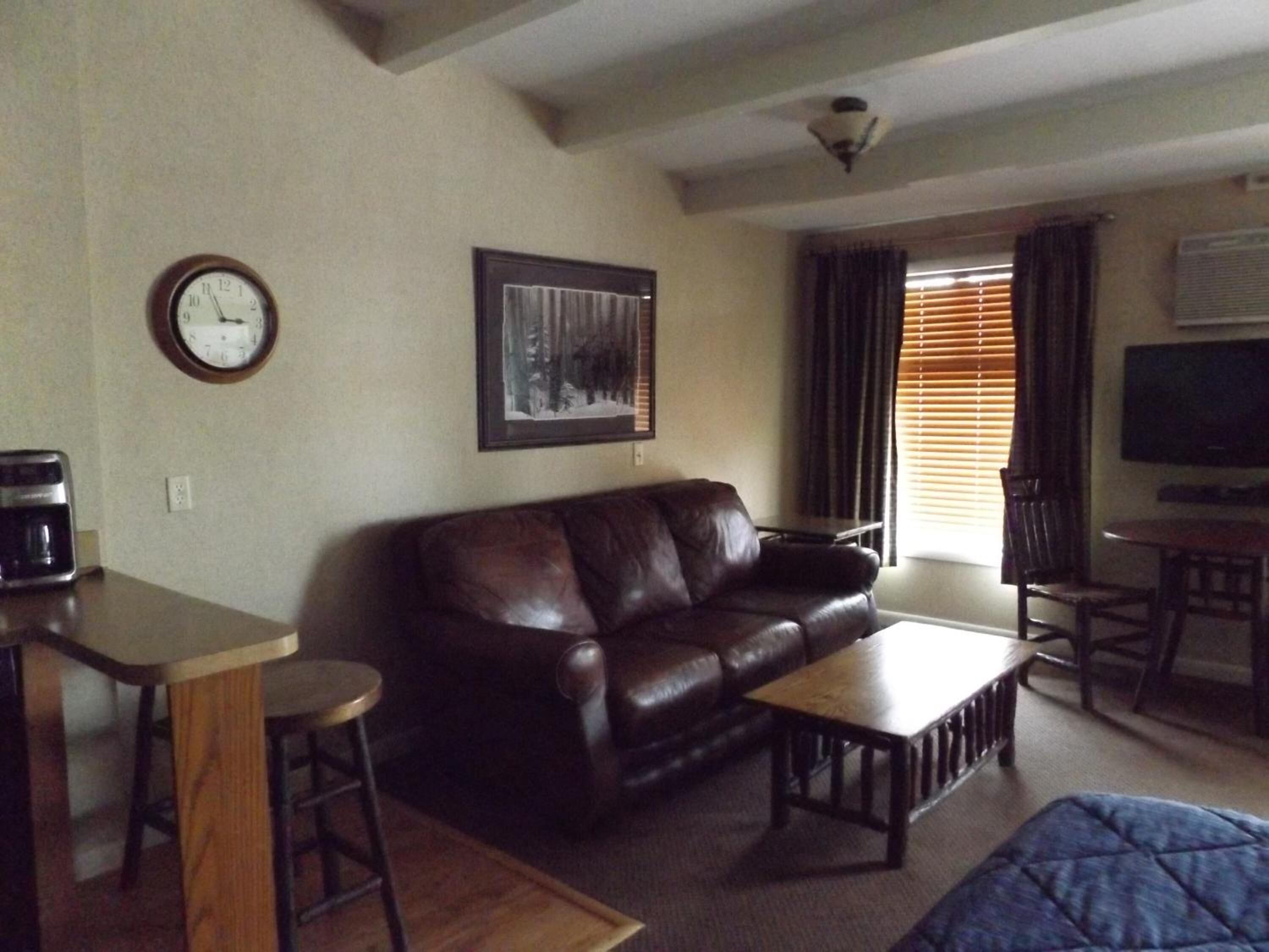 42-inch flat-screen tv with premium tv channels, tv