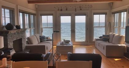 Living on the edge! Breathtaking waterfront living at it’s best!