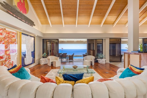 Waterfall House | 4 Bed, 3.5 Bath