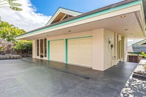 Exterior - Watch Rain Fall Inside Your Home Into The Indoor W (Kailua-Kona)