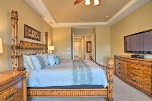 4 bedrooms, iron/ironing board, Internet, bed sheets