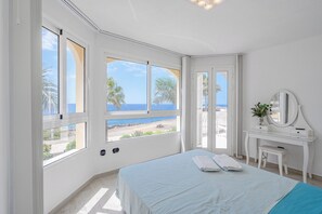 4 Schlafzimmer, BĂŒgeleisen/BĂŒgelbrett, WLAN, BettwĂ€sche