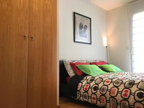 2 soverom, strykejern/-brett, reiseseng for barn og wi-fi (inkludert)