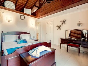 4 chambres, fer et planche à repasser, lit parapluie, Wi-Fi gratuit