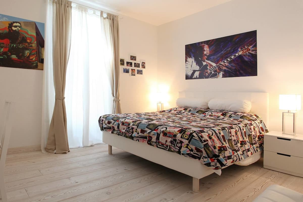 Superior Room, Private Bathroom, City View