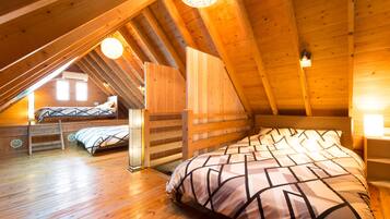 Private Vacation Home | Desk, WiFi (free), bed sheets