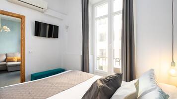 1 slaapkamer, een strijkplank/strijkijzer, reisbedje, gratis wifi