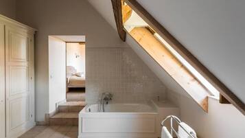 6 chambres, fer et planche Ă repasser, Wi-Fi gratuit, draps fournis