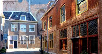 The old warehouse: a completely renovated apartment in the center of Leiden