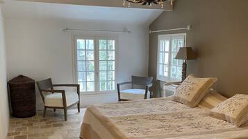 8 間睡房、熨斗/熨衫板、免費 Wi-Fi、床單