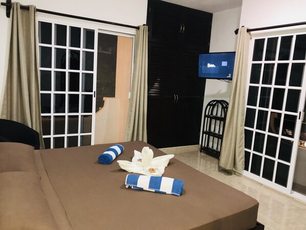 1 bedroom, internet, bed sheets