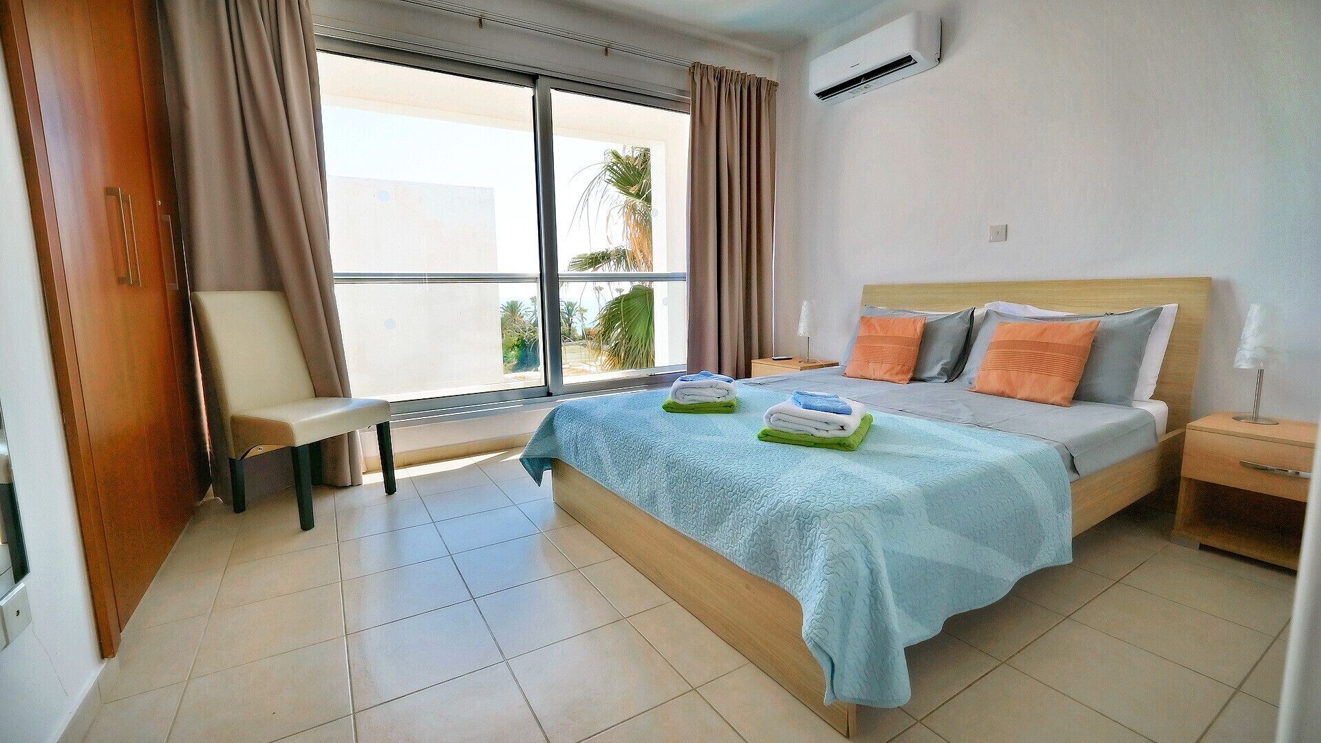 3 Schlafzimmer, Zimmersafe, Bügeleisen/Bügelbrett, Reisekinderbett