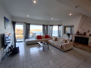 TV connectée, cheminée