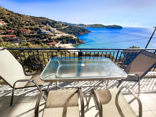 Aegean Beachfront Apartment 