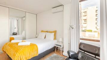 1 bedroom, iron/ironing board, travel crib, WiFi